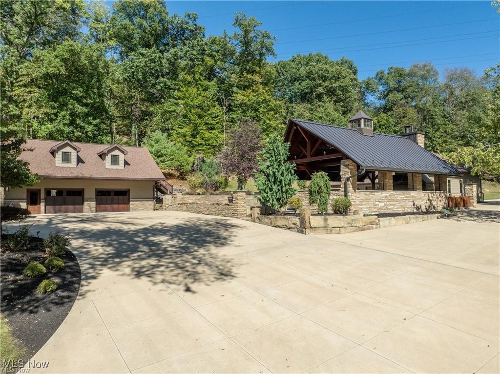 4133 Lace Road NW Malvern OH 44644