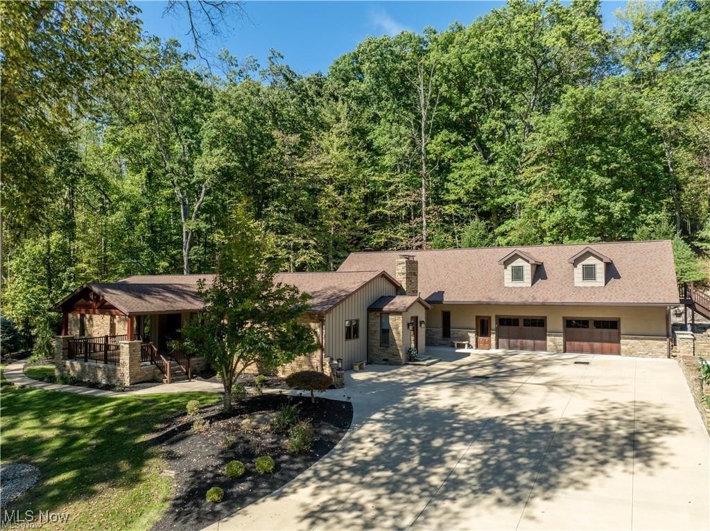 4133 Lace Road NW Malvern OH 44644