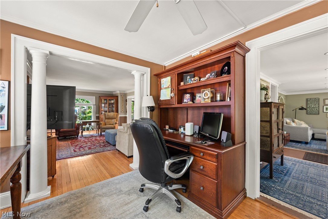 1090 Erie Cliff Drive Lakewood OH 44107