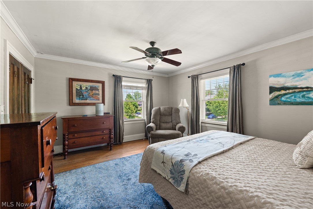 1090 Erie Cliff Drive Lakewood OH 44107
