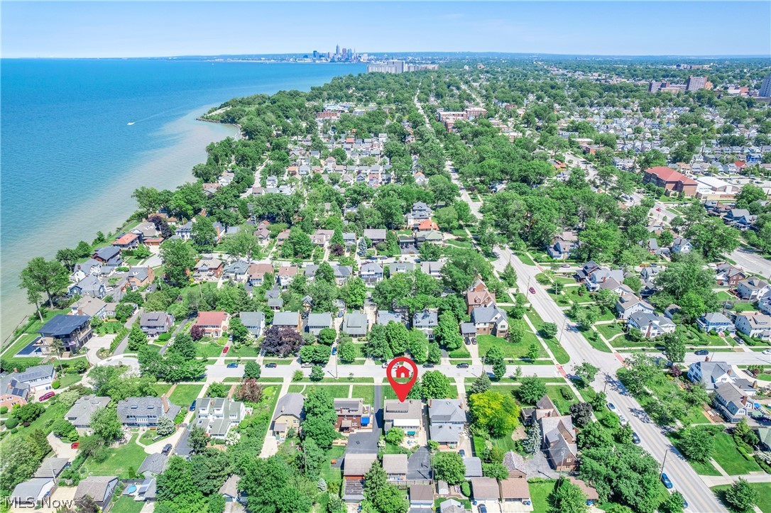 1090 Erie Cliff Drive Lakewood OH 44107