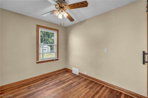 1365 E 348th Street Eastlake OH 44095