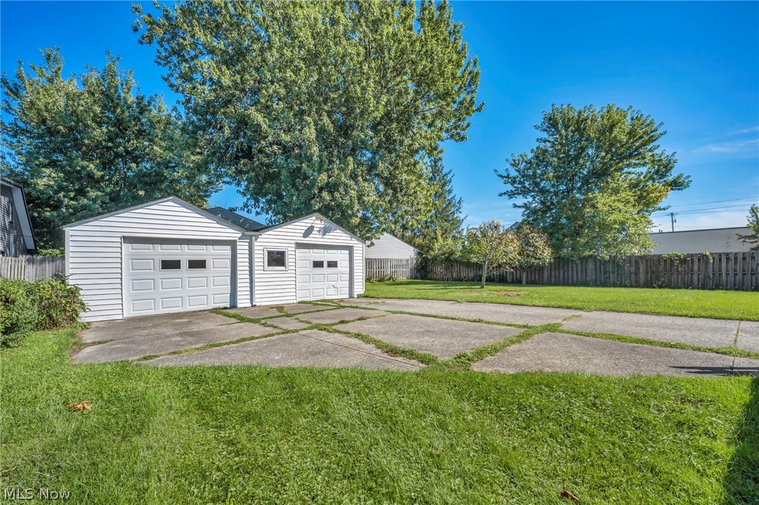 1365 E 348th Street Eastlake OH 44095