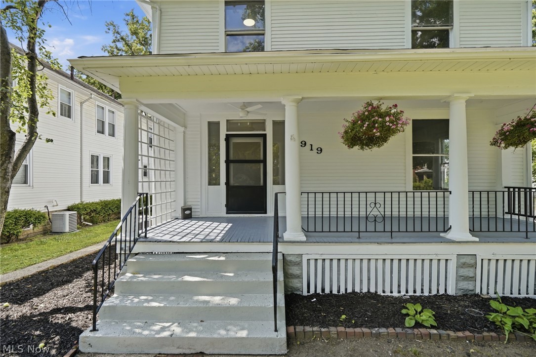 919 Sunset Avenue Zanesville OH 43701