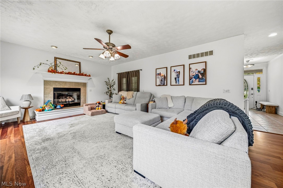 213 Canfield Drive Chardon OH 44024