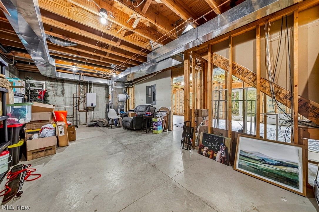213 Canfield Drive Chardon OH 44024