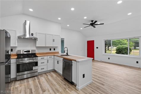 6199 Reynolds Road Mentor OH 44060
