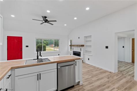 6199 Reynolds Road Mentor OH 44060
