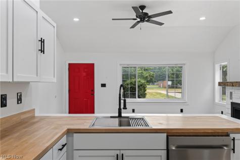 6199 Reynolds Road Mentor OH 44060