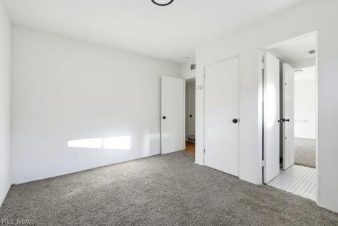 572 Hemlock Drive Euclid OH 44123