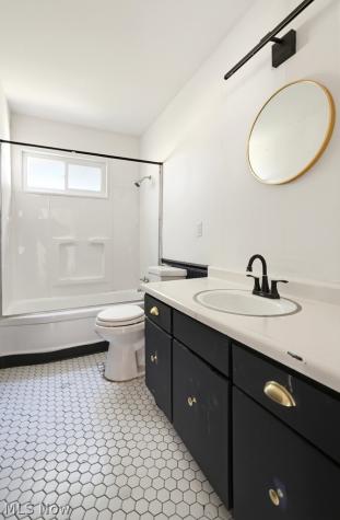 572 Hemlock Drive Euclid OH 44123