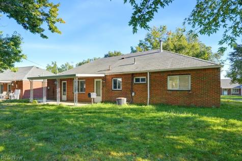 572 Hemlock Drive Euclid OH 44123