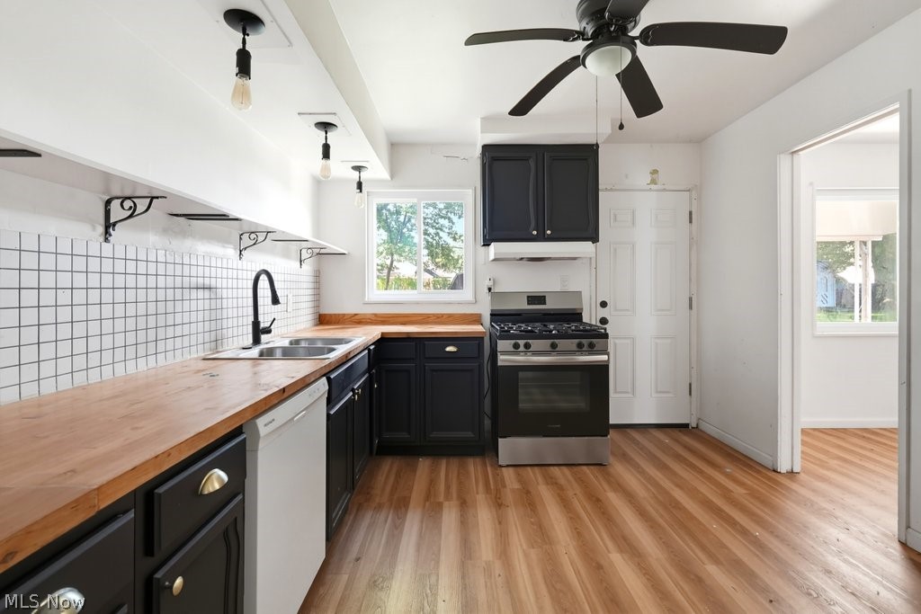 572 Hemlock Drive Euclid OH 44123