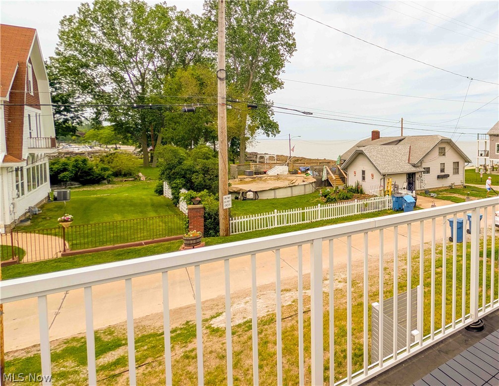 27 Oakwood Avenue Huron OH 44839