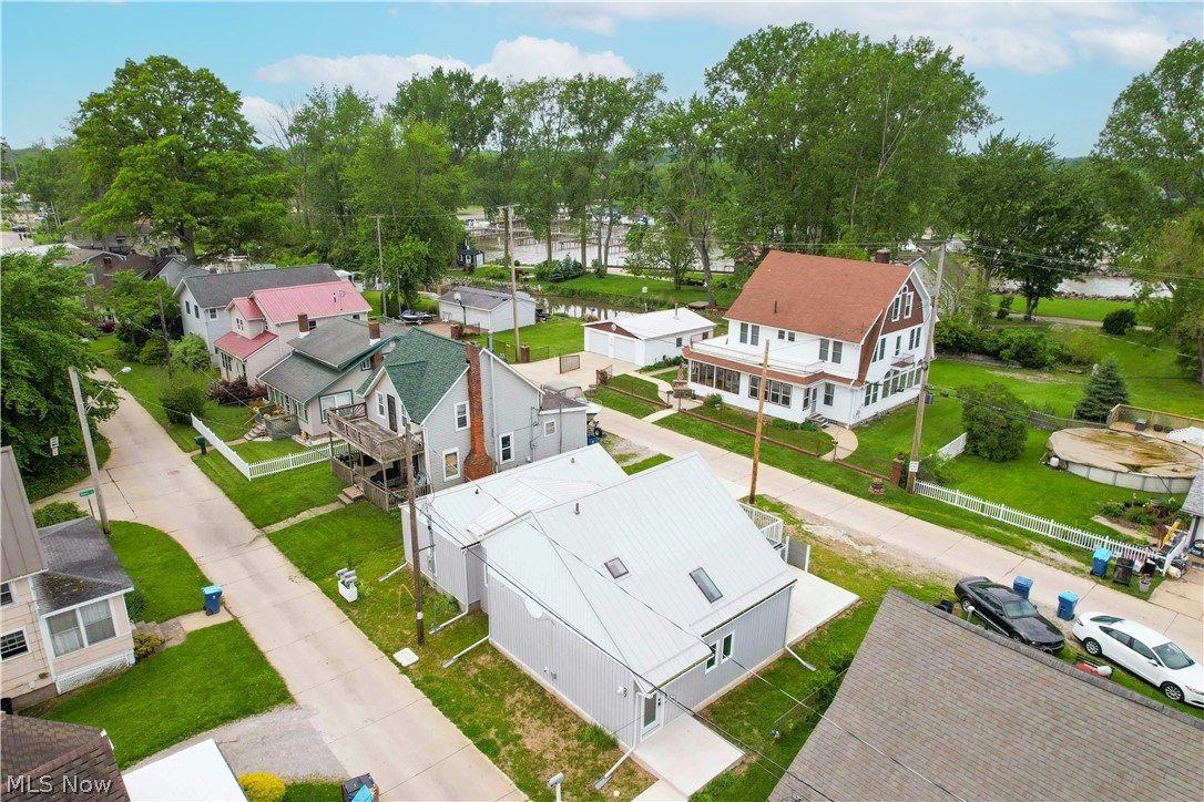 27 Oakwood Avenue Huron OH 44839