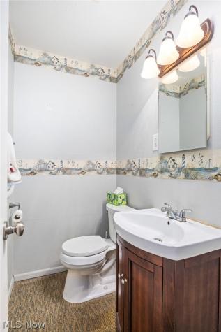 3714 State Route 43 Kent OH 44240