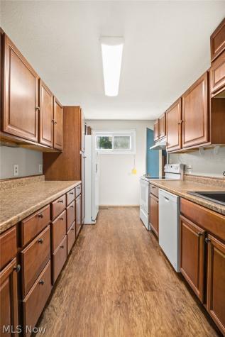 3714 State Route 43 Kent OH 44240