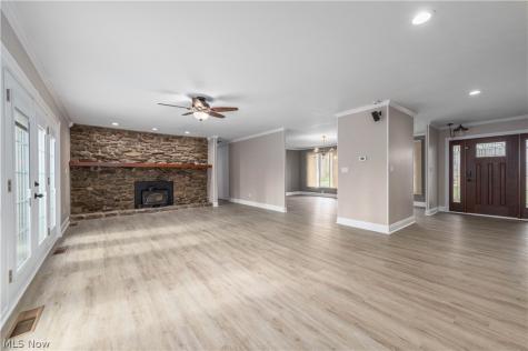 12101 The Bluffs Strongsville OH 44136