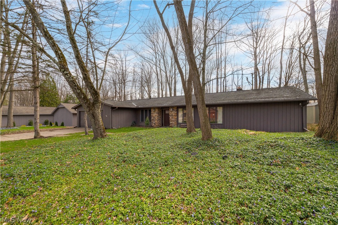 12101 The Bluffs Strongsville OH 44136