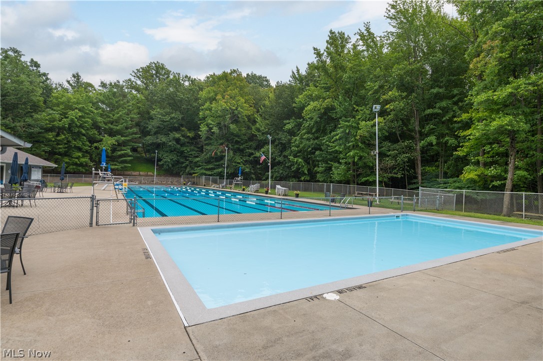 12101 The Bluffs Strongsville OH 44136