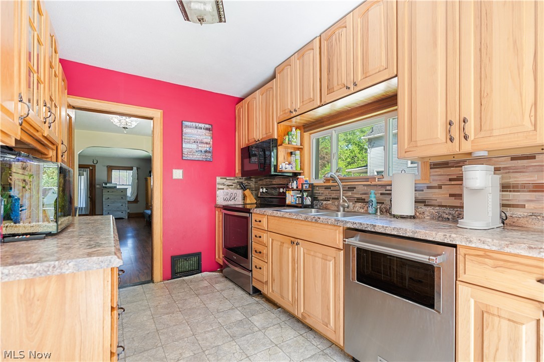 122 Southeast Avenue Tallmadge OH 44278