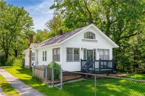 122 Southeast Avenue Tallmadge OH 44278