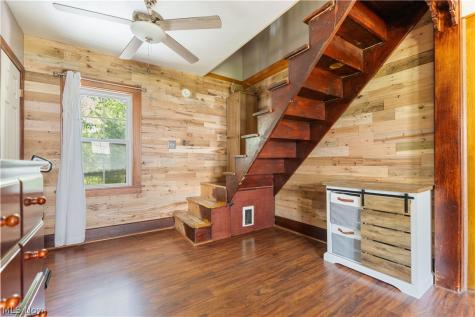 122 Southeast Avenue Tallmadge OH 44278