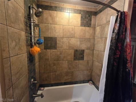122 Southeast Avenue Tallmadge OH 44278