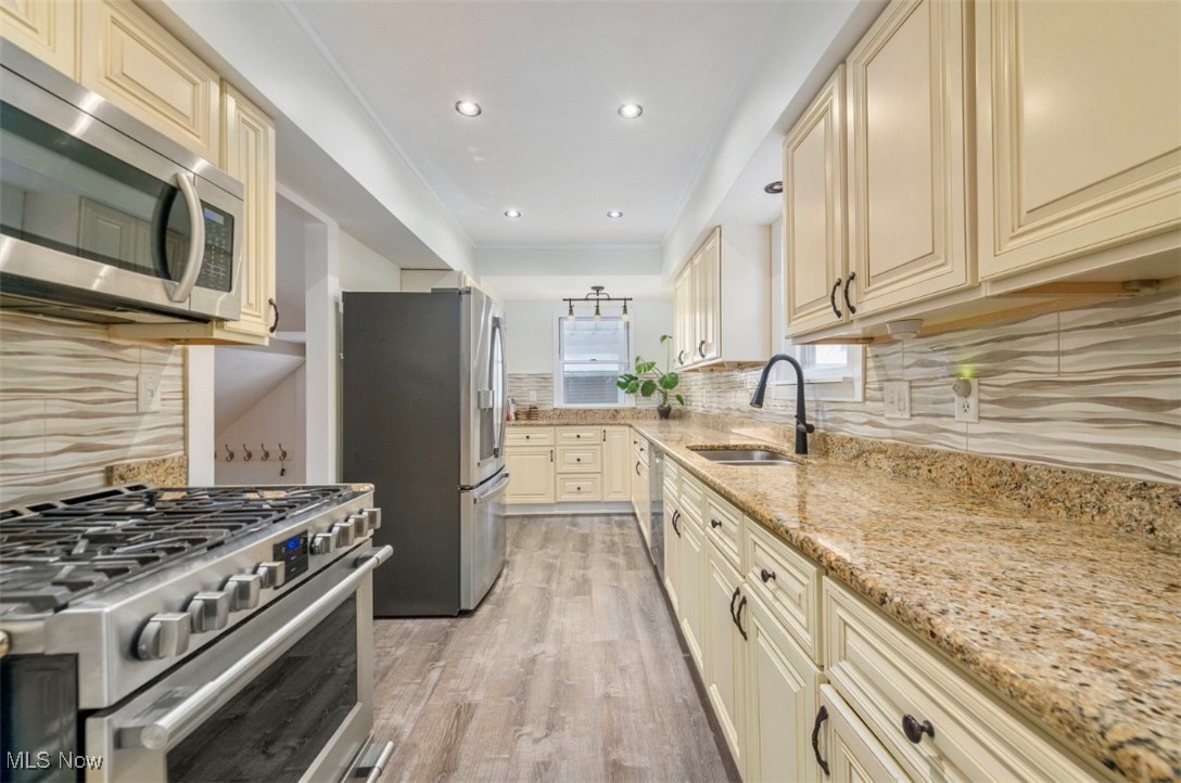 16503 Dartmouth Avenue Cleveland OH 44111