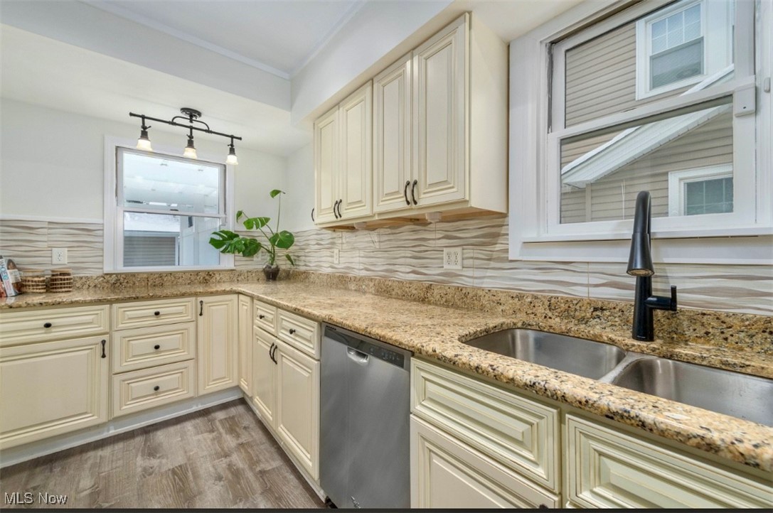 16503 Dartmouth Avenue Cleveland OH 44111