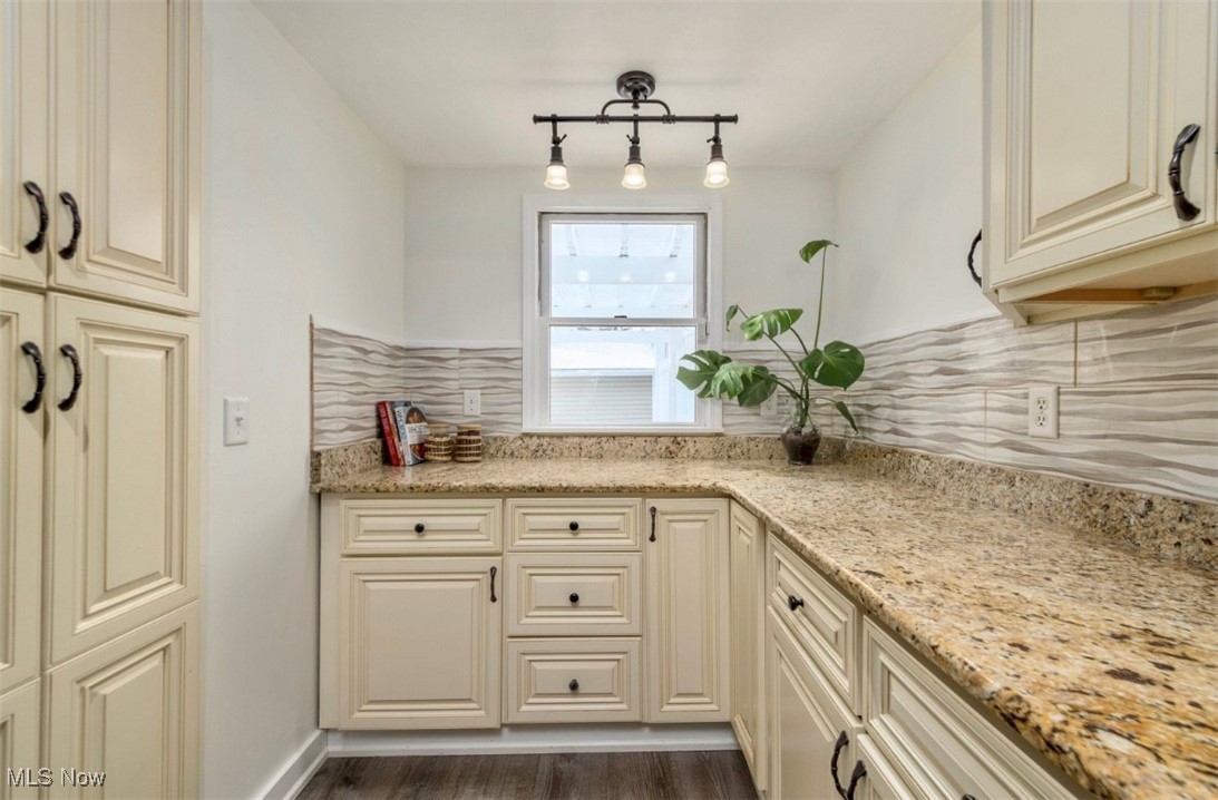 16503 Dartmouth Avenue Cleveland OH 44111