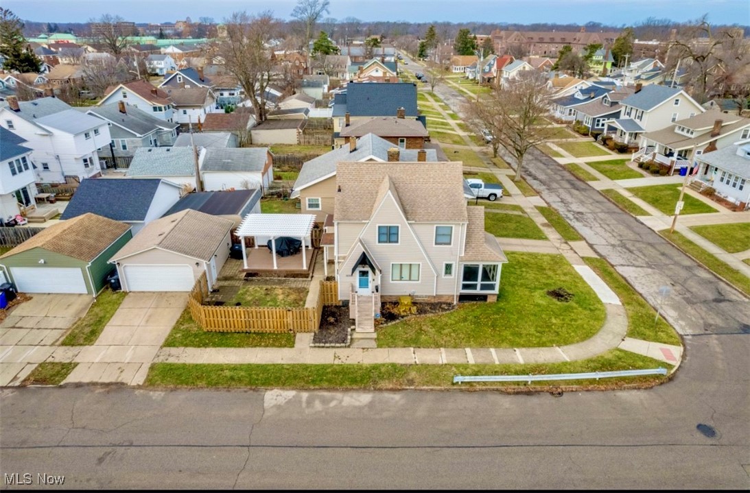 16503 Dartmouth Avenue Cleveland OH 44111