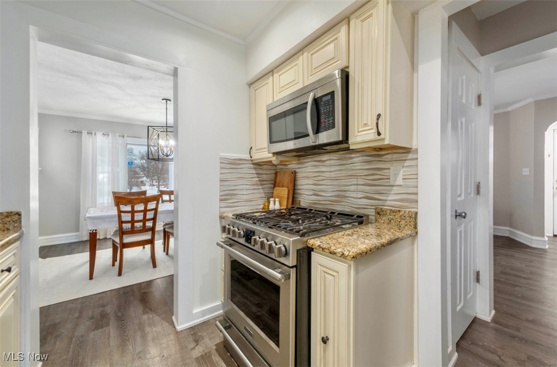 16503 Dartmouth Avenue Cleveland OH 44111