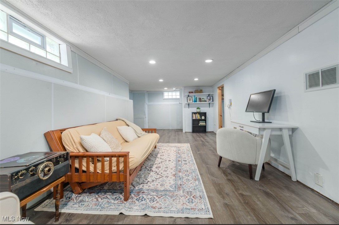 16503 Dartmouth Avenue Cleveland OH 44111