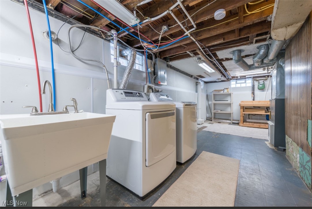 16503 Dartmouth Avenue Cleveland OH 44111