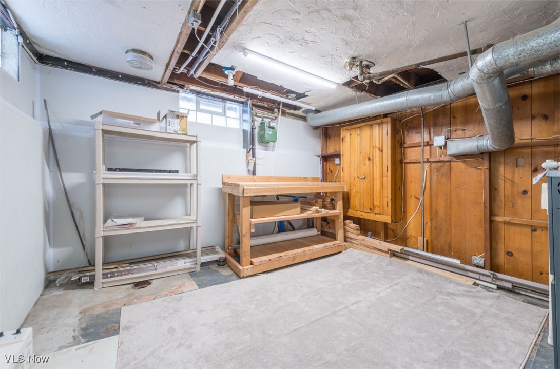 16503 Dartmouth Avenue Cleveland OH 44111