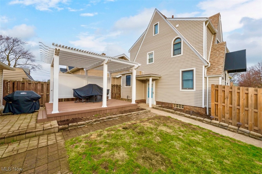 16503 Dartmouth Avenue Cleveland OH 44111