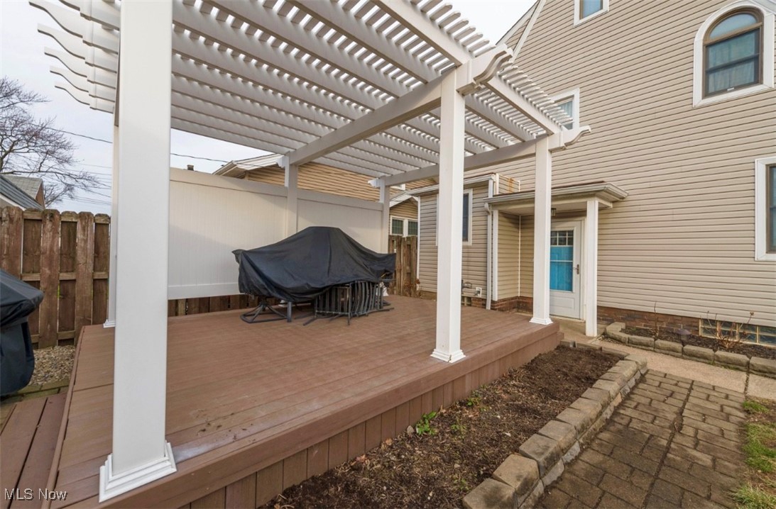 16503 Dartmouth Avenue Cleveland OH 44111