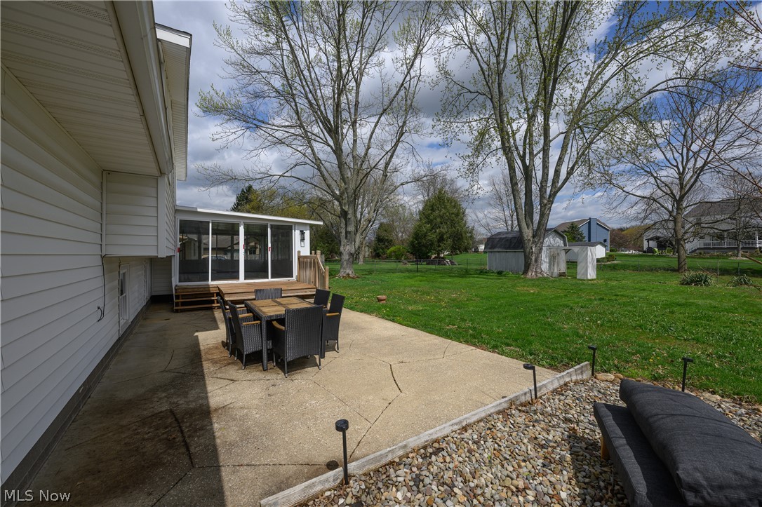 11490 Peach Glen Avenue NW Uniontown OH 44685