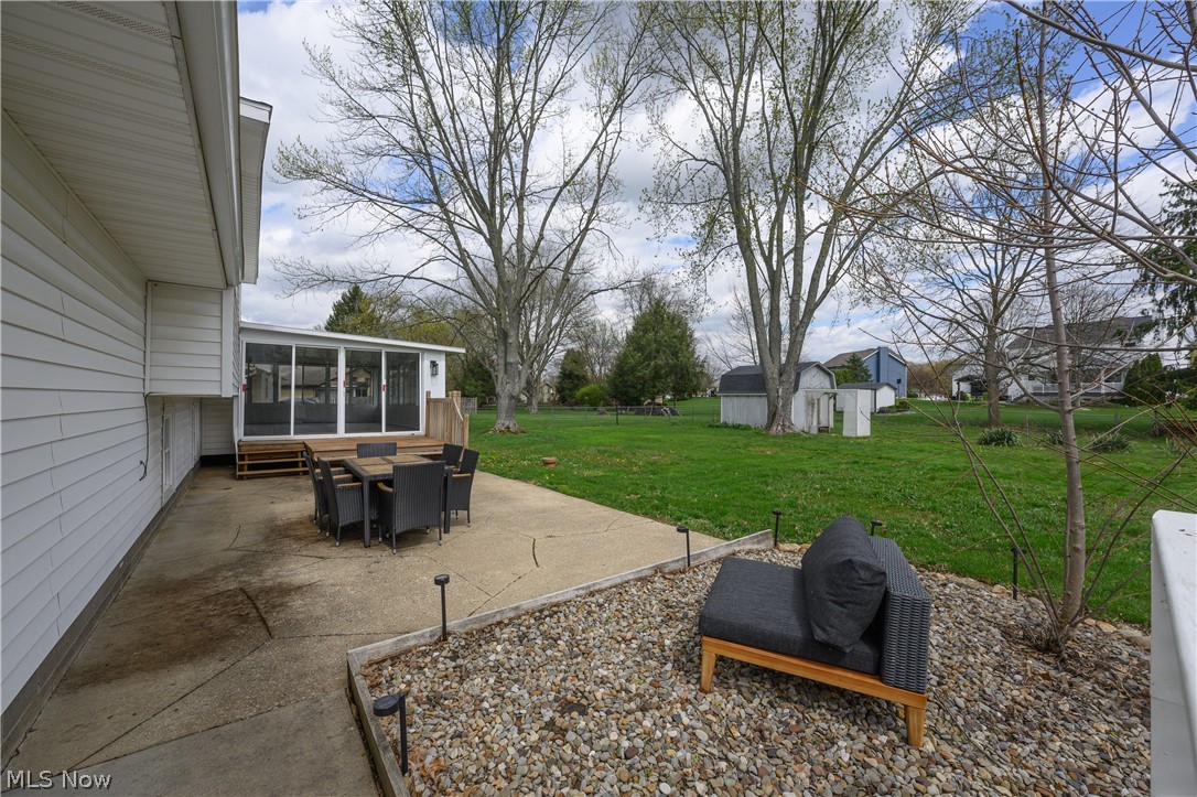 11490 Peach Glen Avenue NW Uniontown OH 44685