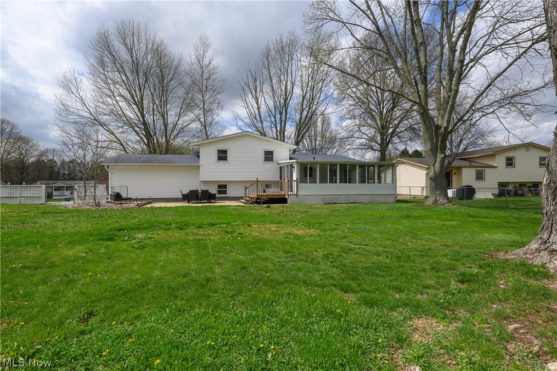11490 Peach Glen Avenue NW Uniontown OH 44685