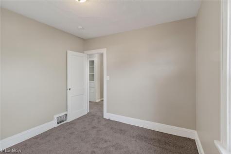 13305 Harvard Avenue Cleveland OH 44105