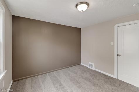 13305 Harvard Avenue Cleveland OH 44105