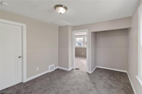 13305 Harvard Avenue Cleveland OH 44105