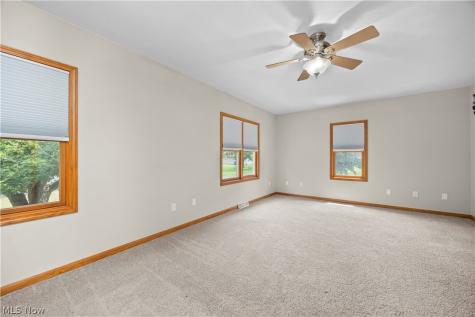 6160 Ethel Avenue Elyria OH 44035