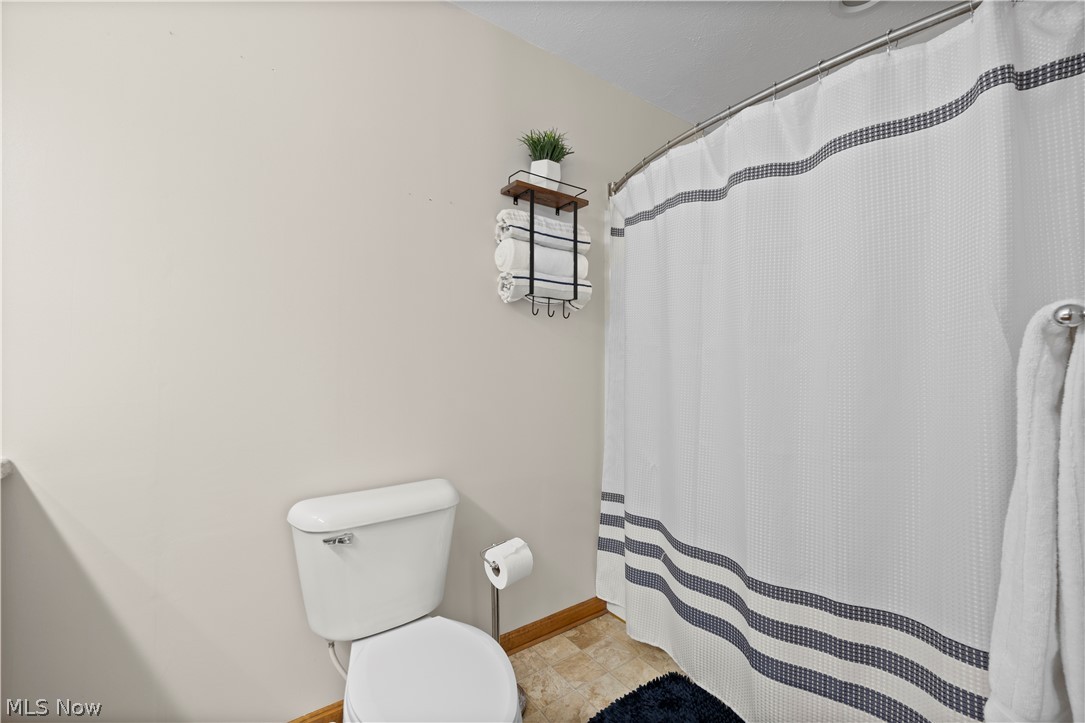 6160 Ethel Avenue Elyria OH 44035