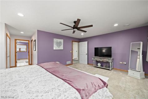 6160 Ethel Avenue Elyria OH 44035