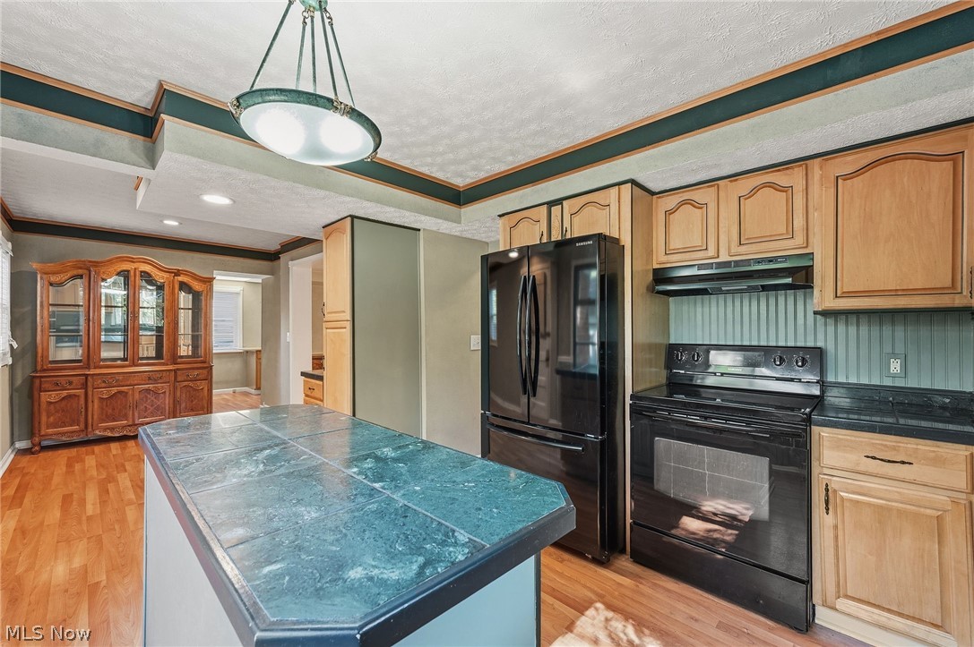 6832 Hillside Road Independence OH 44131