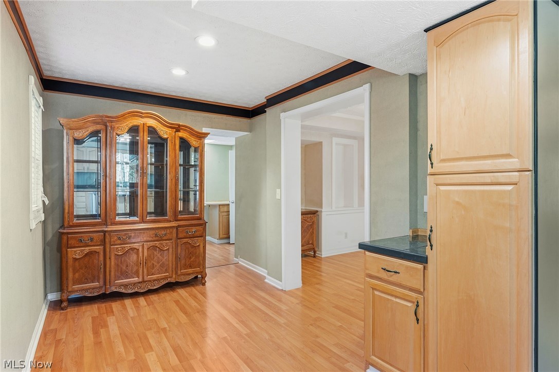 6832 Hillside Road Independence OH 44131