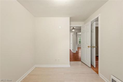 6832 Hillside Road Independence OH 44131